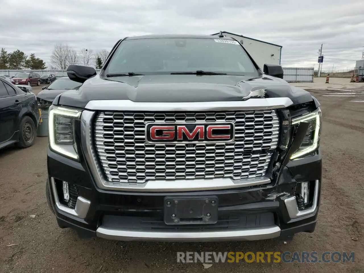 5 Photograph of a damaged car 1GKS2DKL3MR317195 GMC YUKON 2021