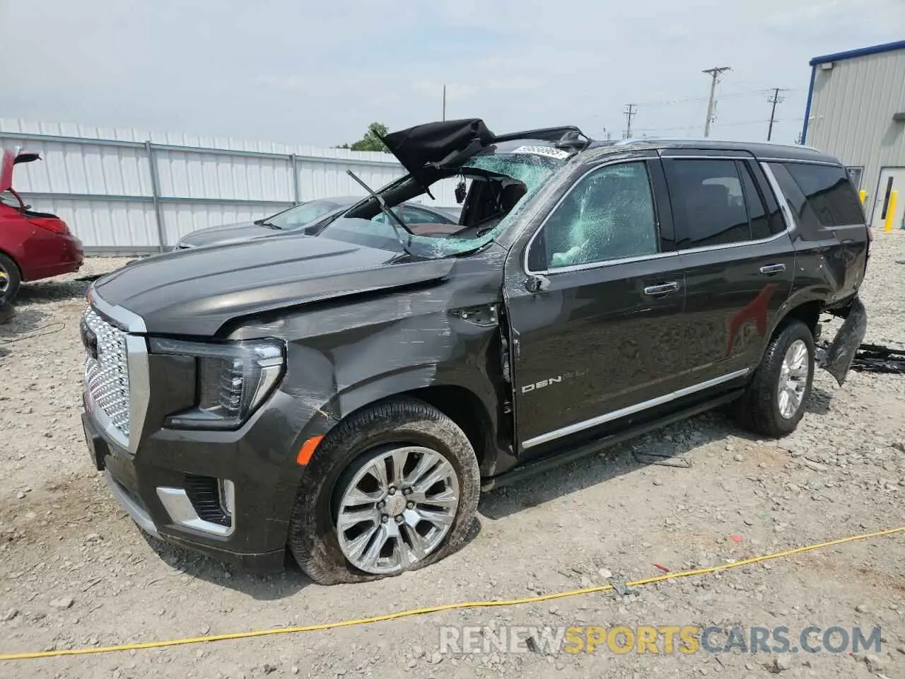1 Photograph of a damaged car 1GKS2DKL4MR228994 GMC YUKON 2021