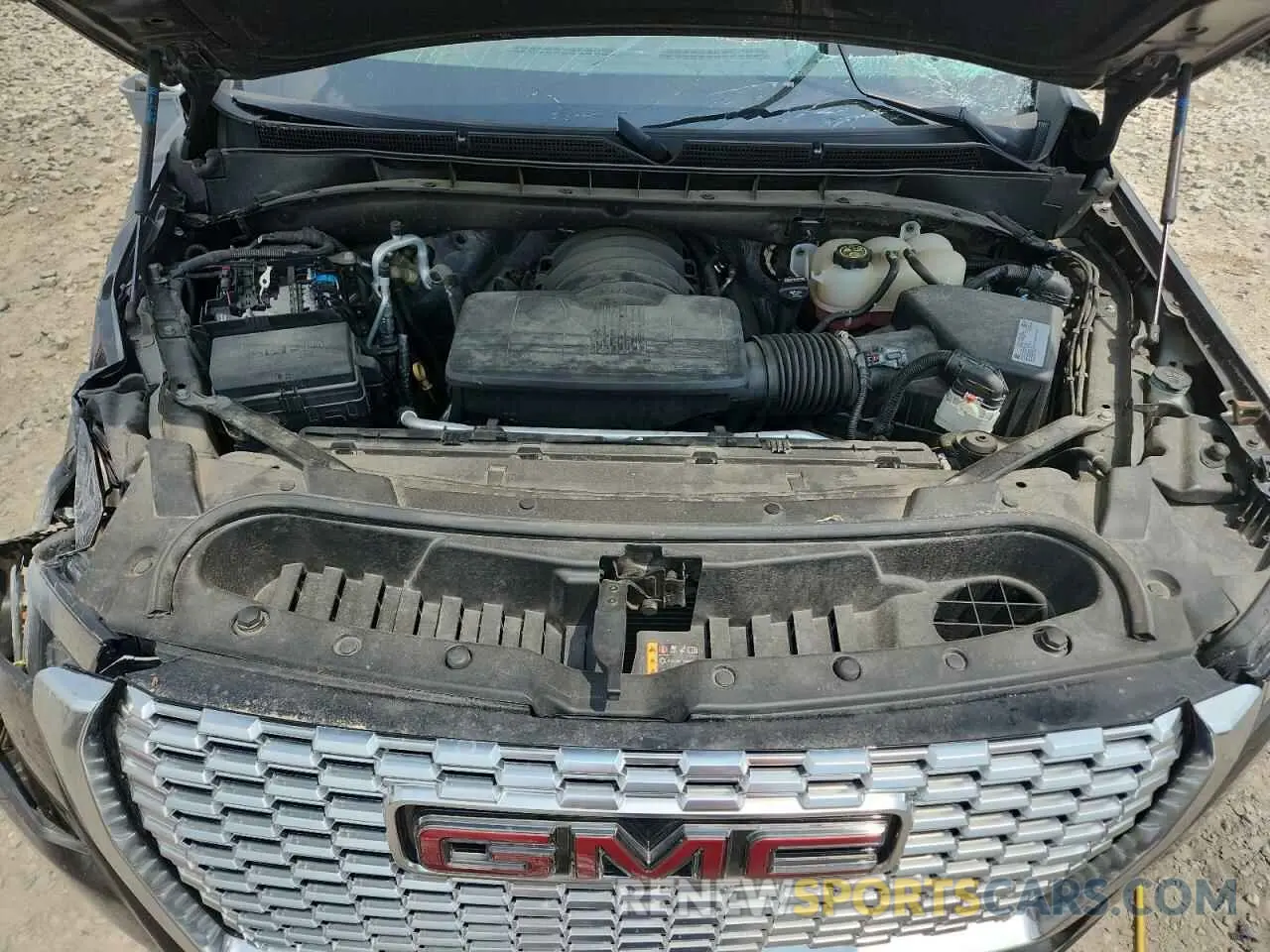 11 Photograph of a damaged car 1GKS2DKL4MR228994 GMC YUKON 2021