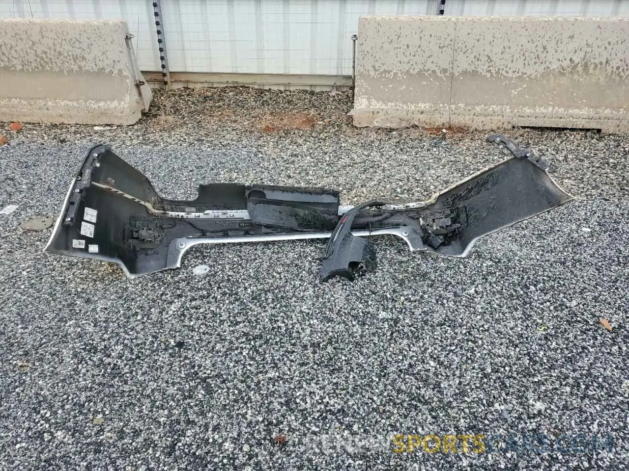 12 Photograph of a damaged car 1GKS2DKL5MR492483 GMC YUKON 2021