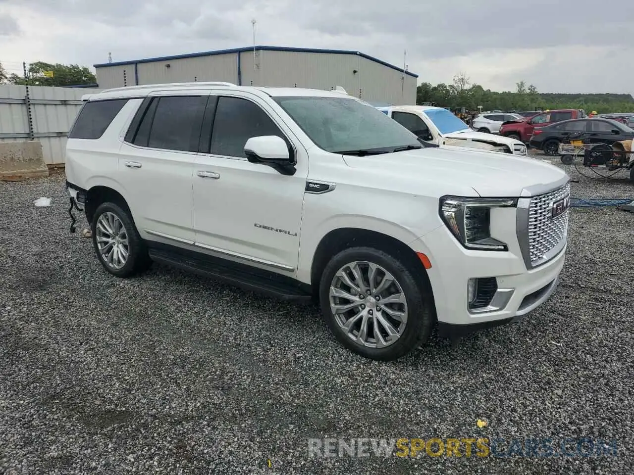 4 Photograph of a damaged car 1GKS2DKL5MR492483 GMC YUKON 2021