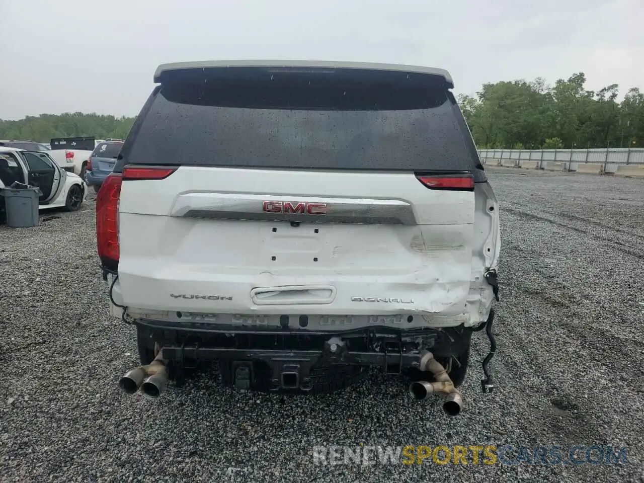 6 Photograph of a damaged car 1GKS2DKL5MR492483 GMC YUKON 2021