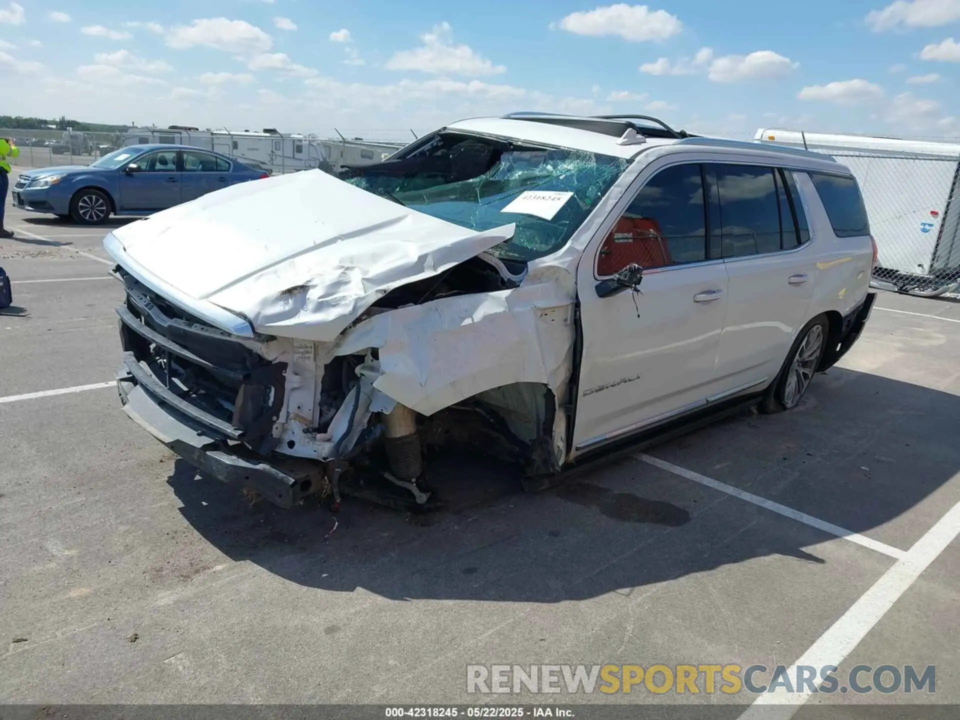 2 Photograph of a damaged car 1GKS2DKL6MR187753 GMC YUKON 2021