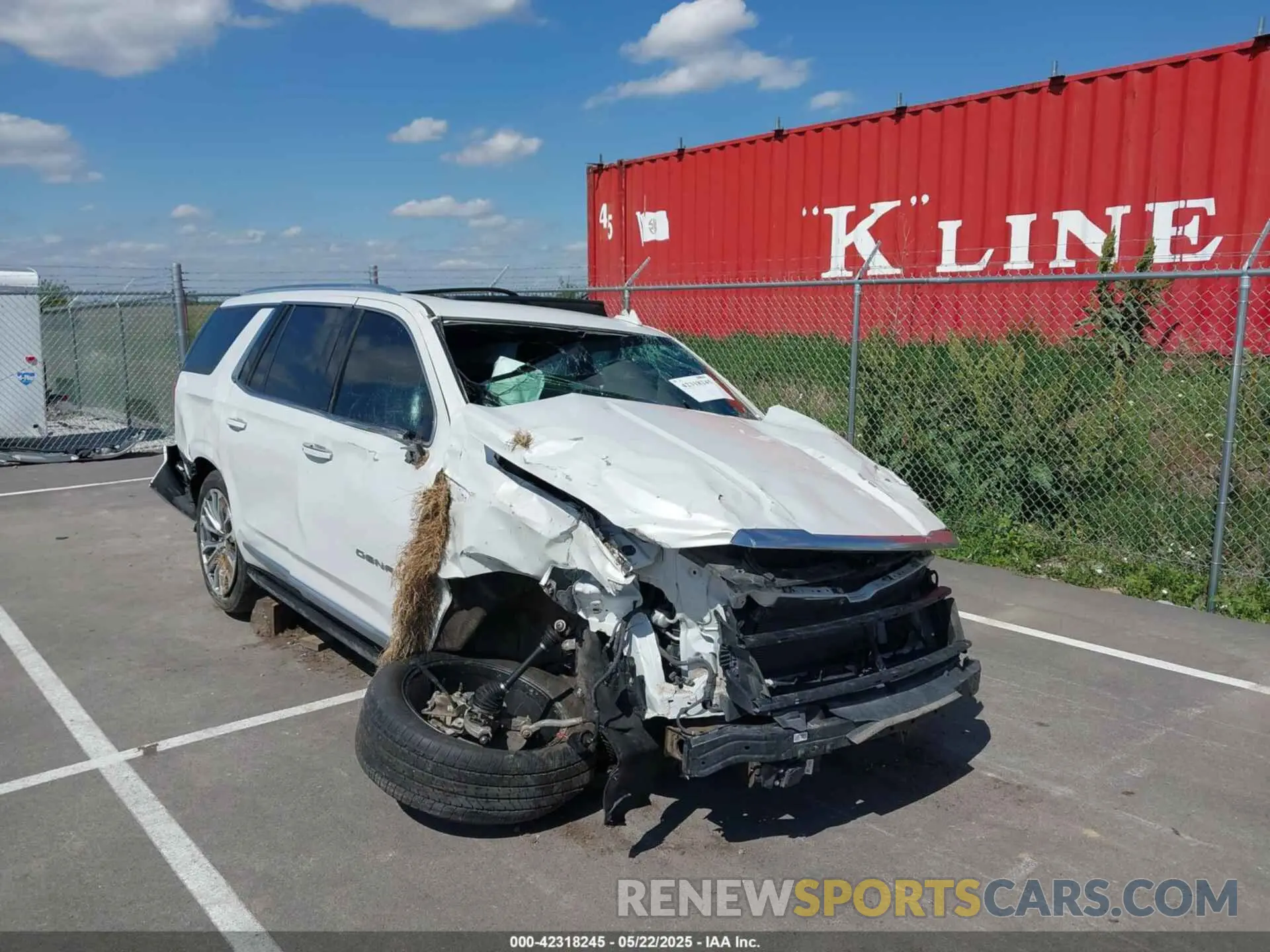 6 Photograph of a damaged car 1GKS2DKL6MR187753 GMC YUKON 2021