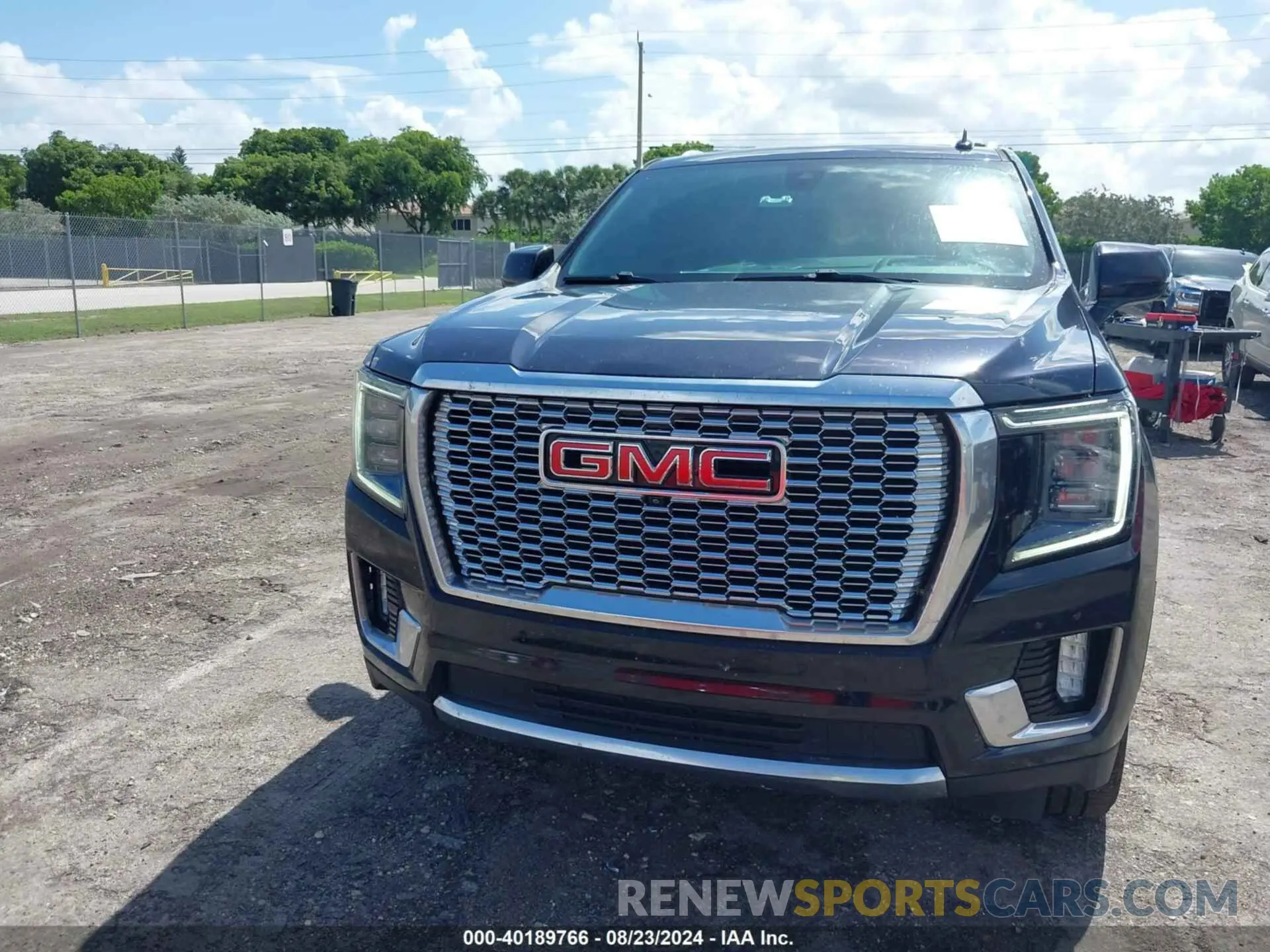 12 Photograph of a damaged car 1GKS2DKL7MR471280 GMC YUKON 2021