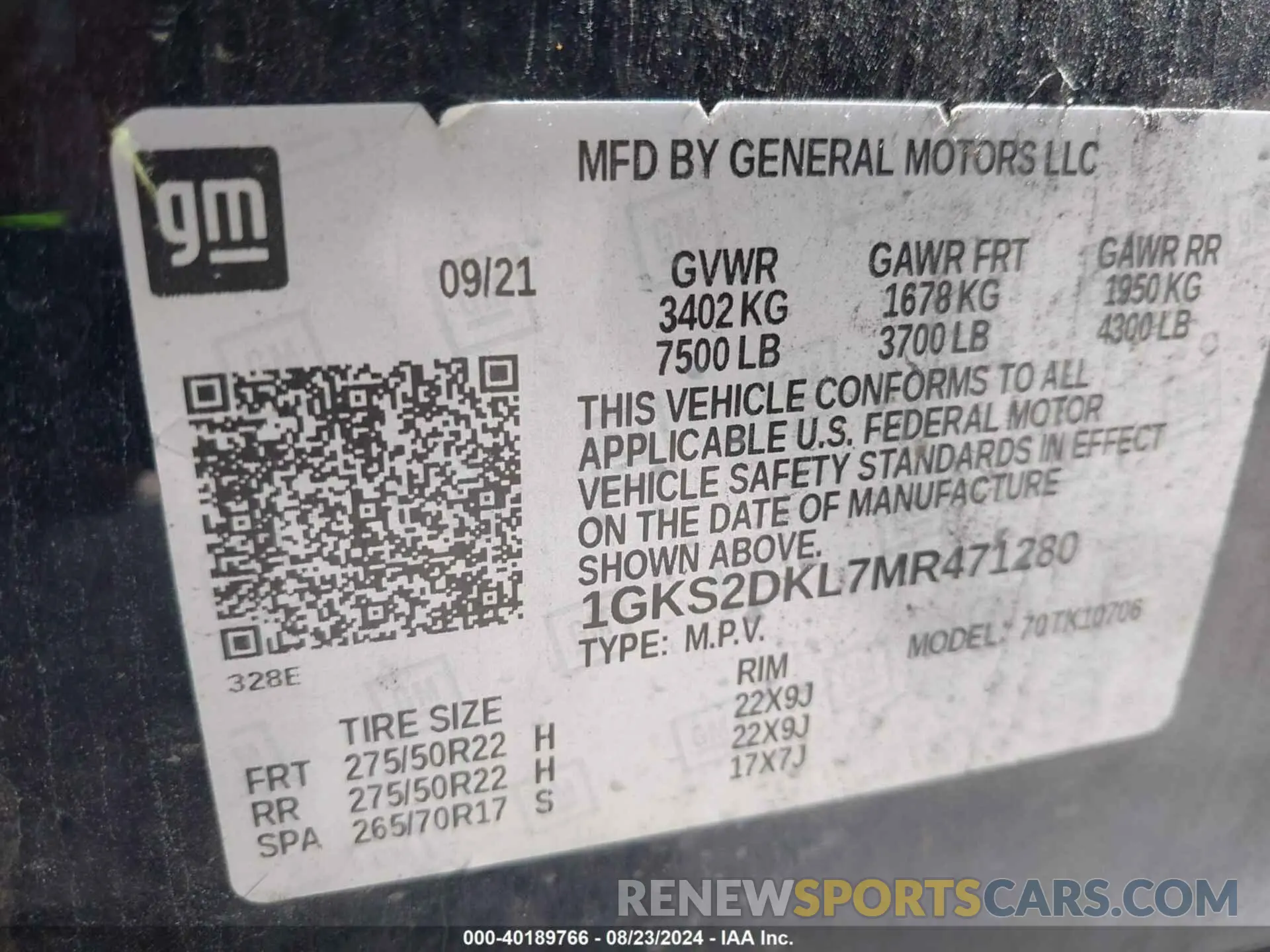 9 Photograph of a damaged car 1GKS2DKL7MR471280 GMC YUKON 2021
