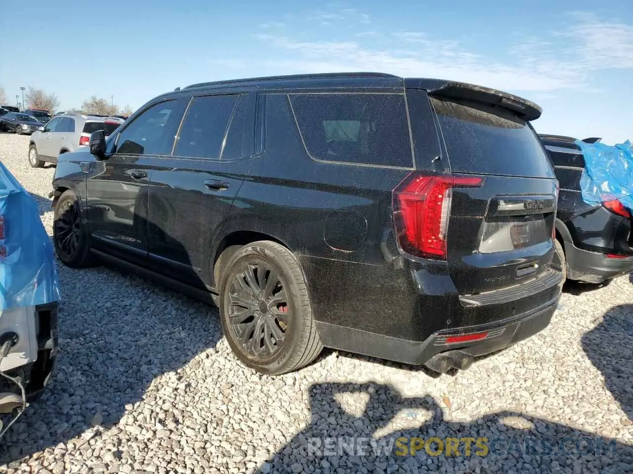 2 Photograph of a damaged car 1GKS2DKL9MR237612 GMC YUKON 2021
