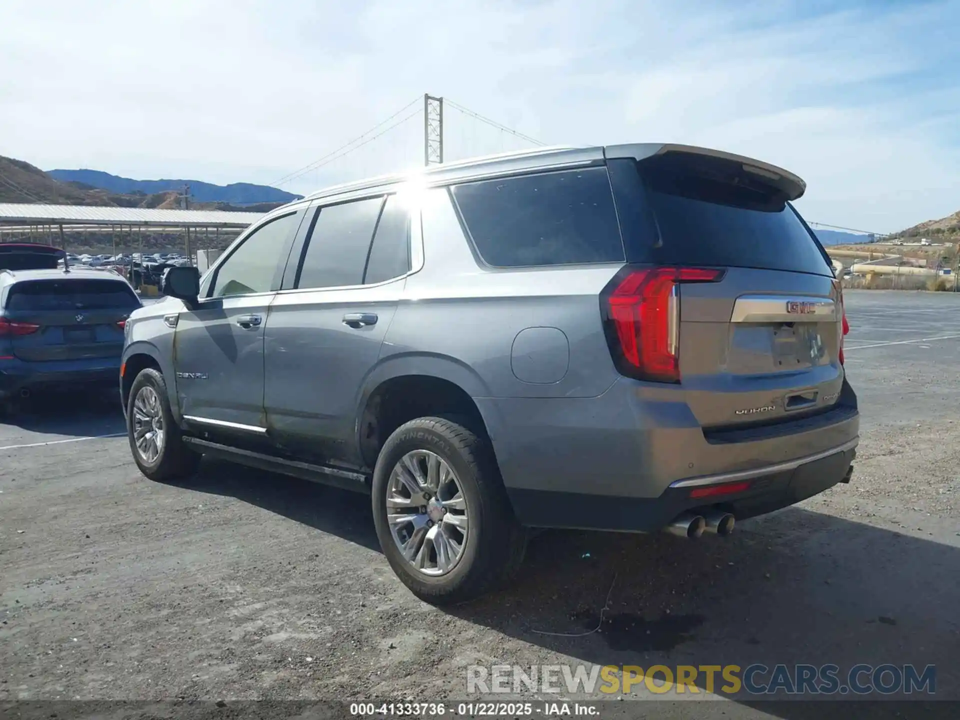 3 Photograph of a damaged car 1GKS2DKLXMR230331 GMC YUKON 2021