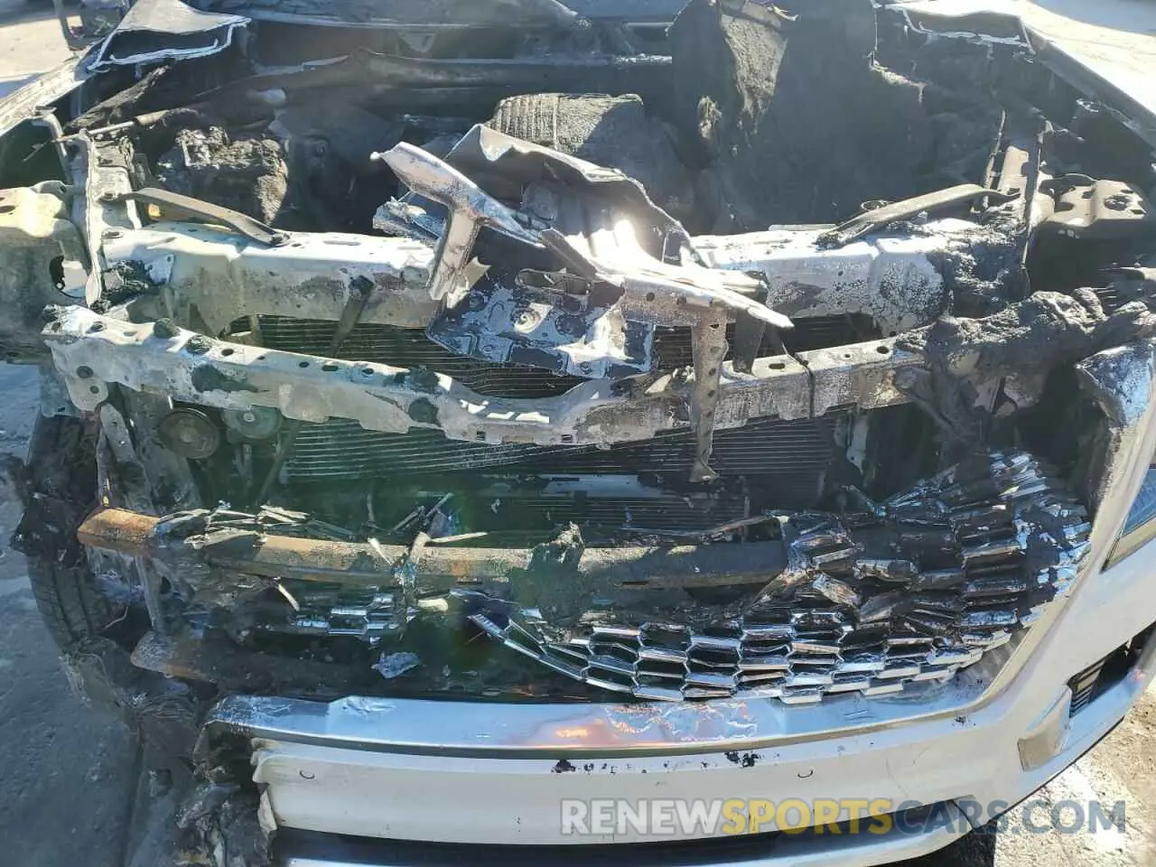 12 Photograph of a damaged car 1GKS2DKT7MR389596 GMC YUKON 2021