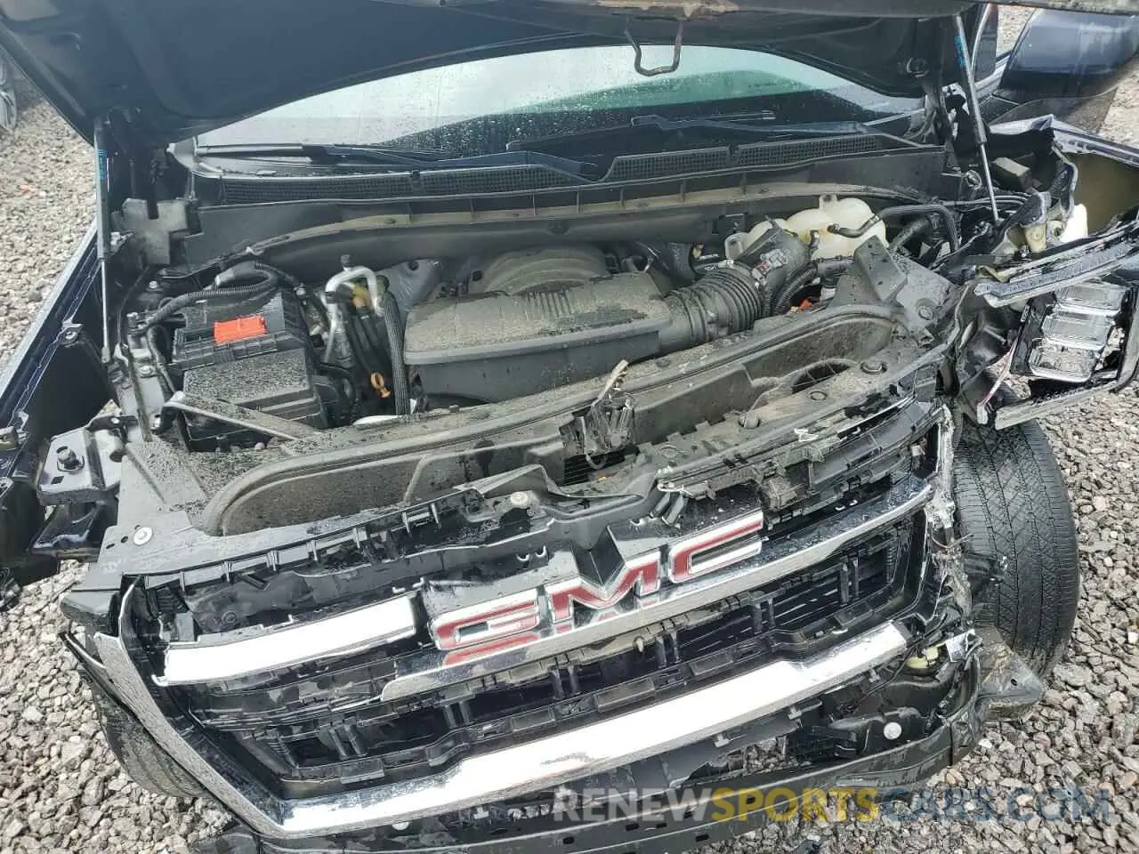 12 Photograph of a damaged car 1GKS2GKD0MR261758 GMC YUKON 2021