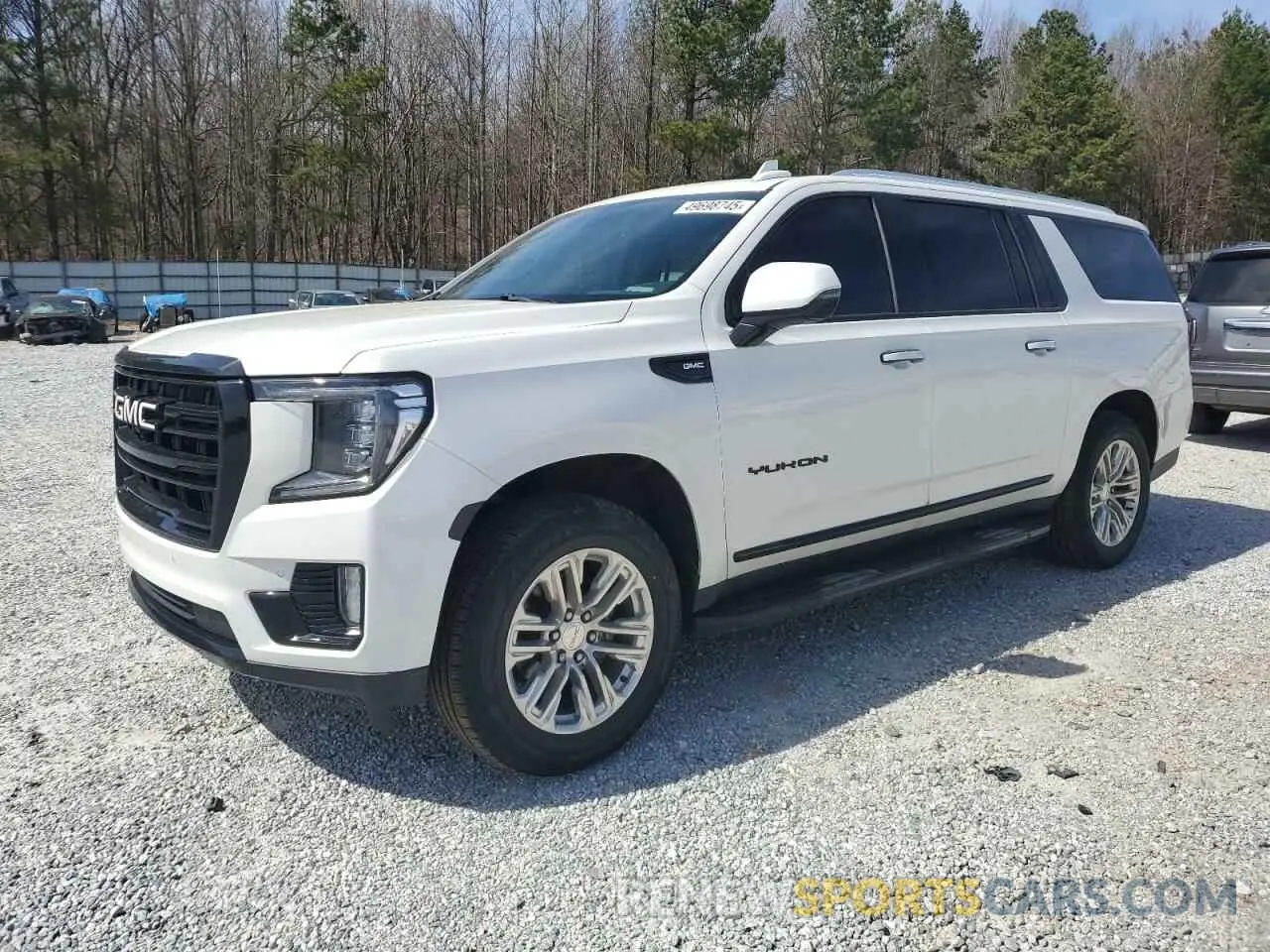1 Photograph of a damaged car 1GKS2GKD0MR420181 GMC YUKON 2021