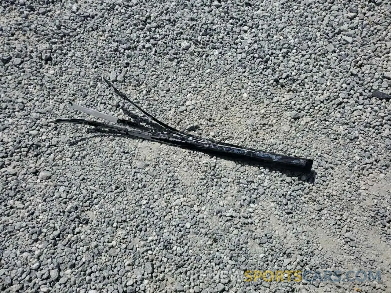 13 Photograph of a damaged car 1GKS2GKD0MR420181 GMC YUKON 2021