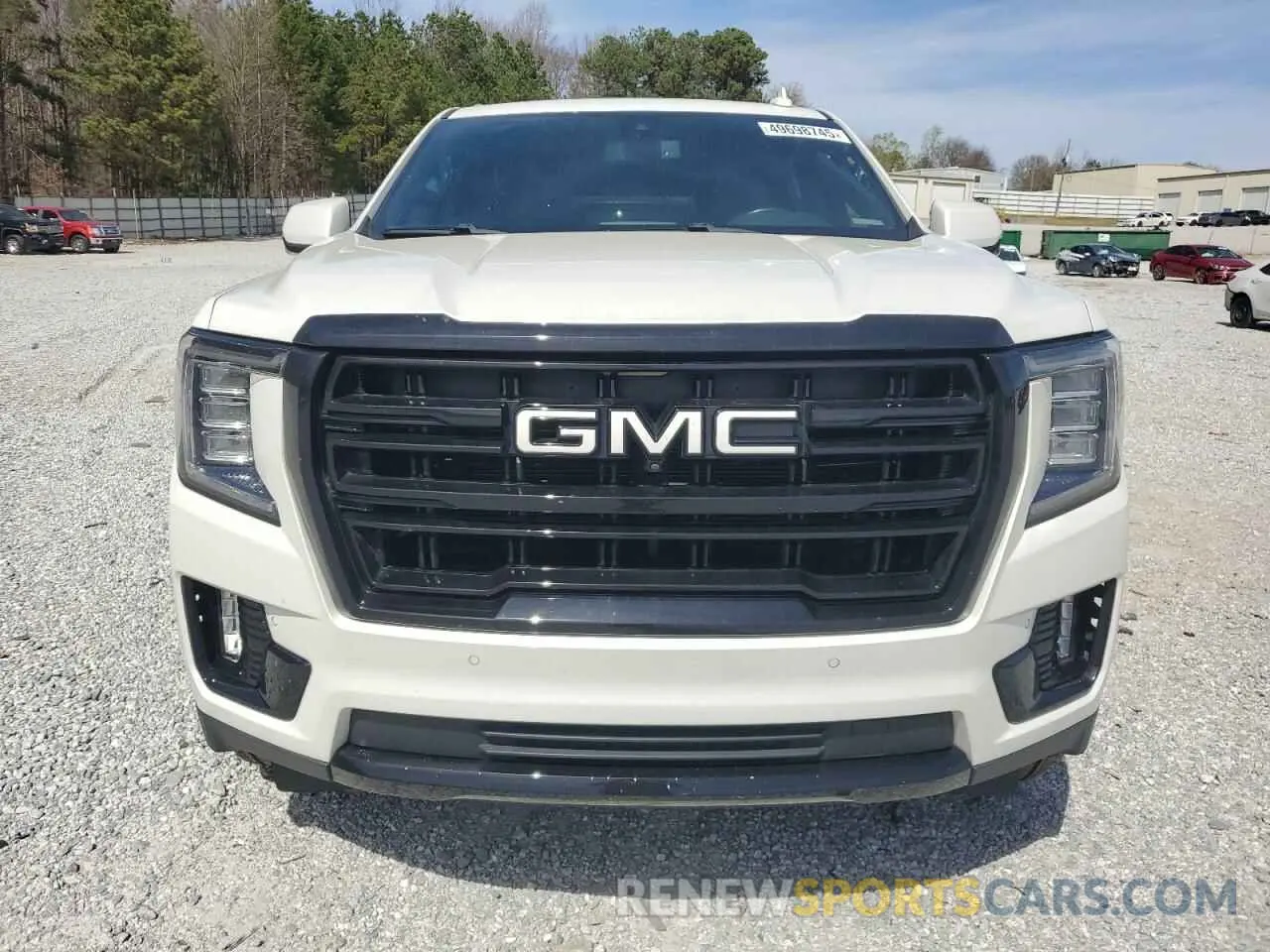 5 Photograph of a damaged car 1GKS2GKD0MR420181 GMC YUKON 2021