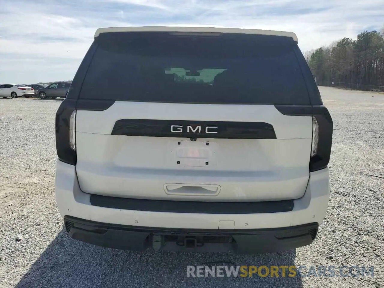 6 Photograph of a damaged car 1GKS2GKD0MR420181 GMC YUKON 2021