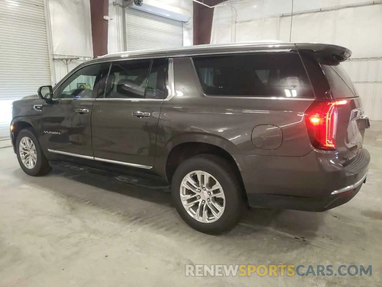 2 Photograph of a damaged car 1GKS2GKD5MR358213 GMC YUKON 2021