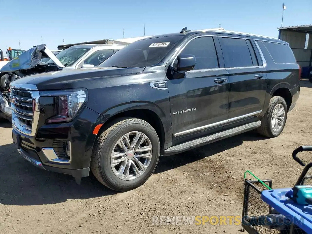 1 Photograph of a damaged car 1GKS2GKD5MR370474 GMC YUKON 2021