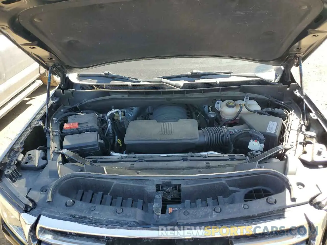 13 Photograph of a damaged car 1GKS2GKD5MR370474 GMC YUKON 2021