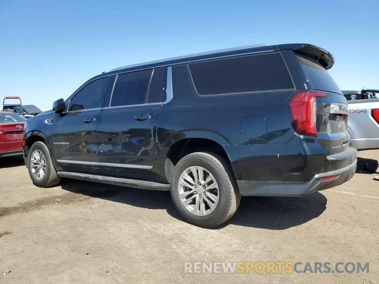 2 Photograph of a damaged car 1GKS2GKD5MR370474 GMC YUKON 2021