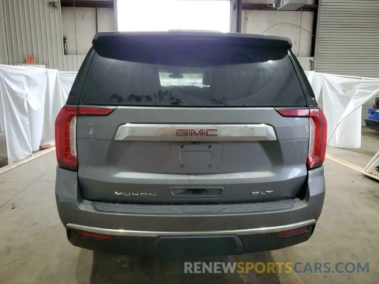 6 Photograph of a damaged car 1GKS2GKT1MR310067 GMC YUKON 2021
