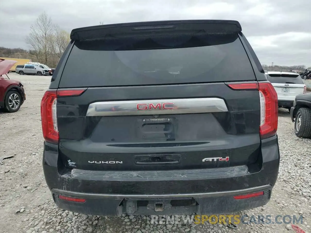 6 Photograph of a damaged car 1GKS2HKD4MR182258 GMC YUKON 2021