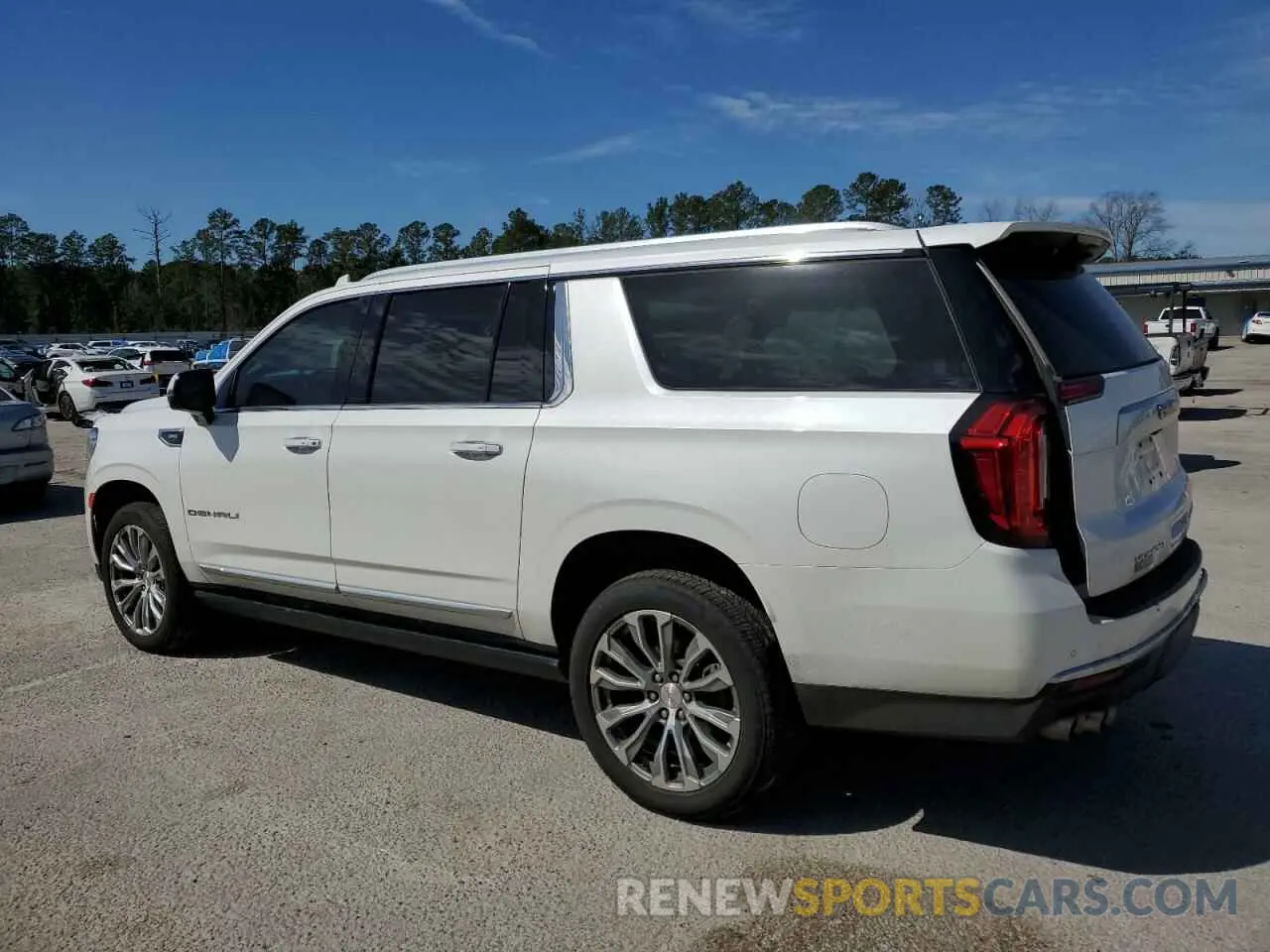 2 Photograph of a damaged car 1GKS2JKL0MR156903 GMC YUKON 2021