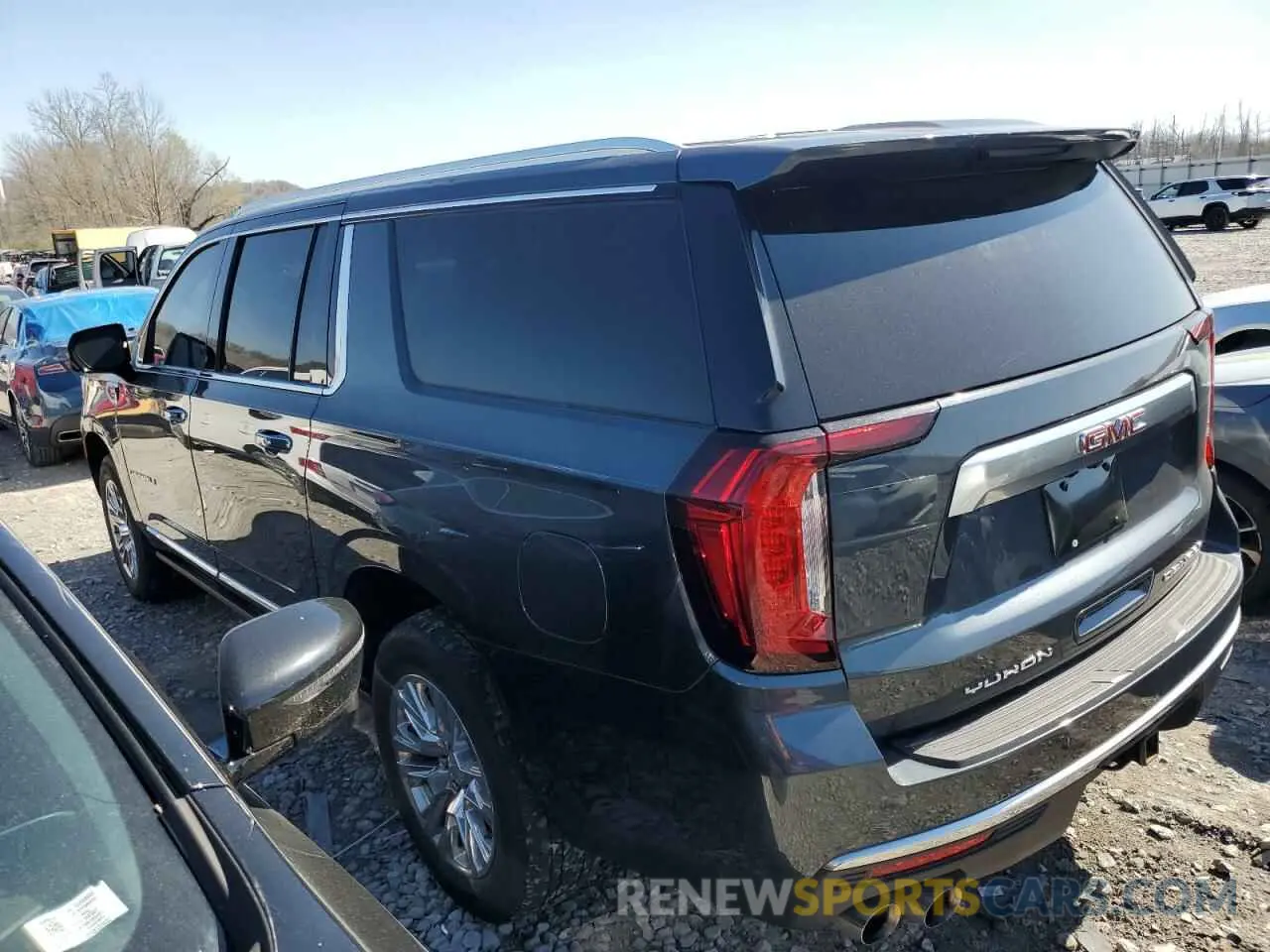 2 Photograph of a damaged car 1GKS2JKL4MR409222 GMC YUKON 2021