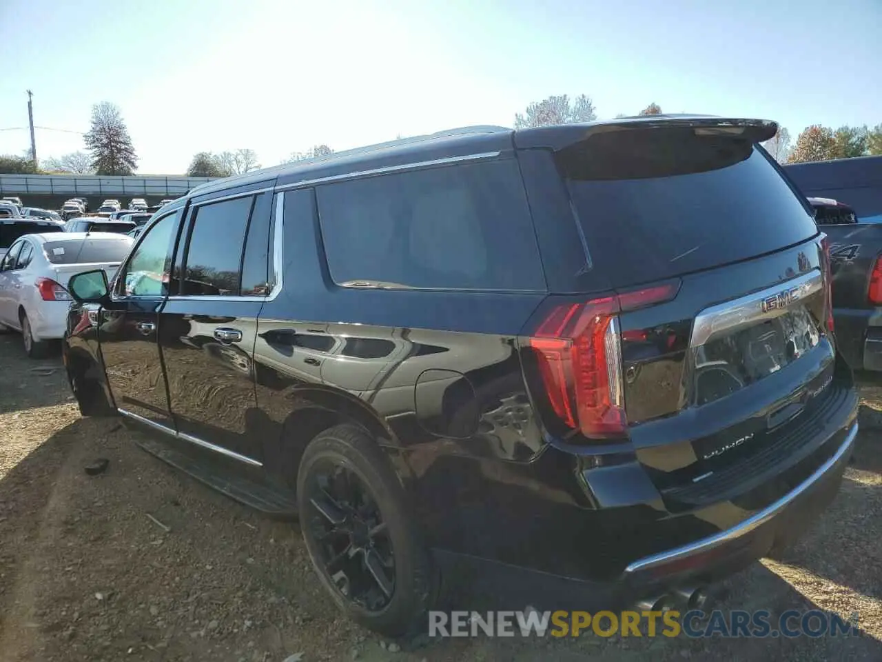 2 Photograph of a damaged car 1GKS2JKL8MR448914 GMC YUKON 2021