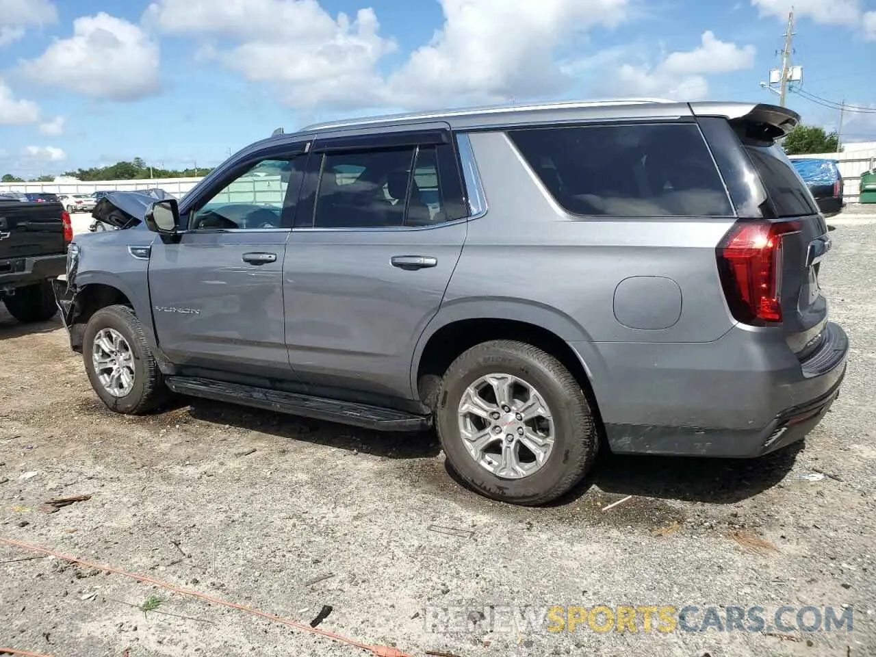 2 Photograph of a damaged car 1GKS1AKD8NR305250 GMC YUKON 2022