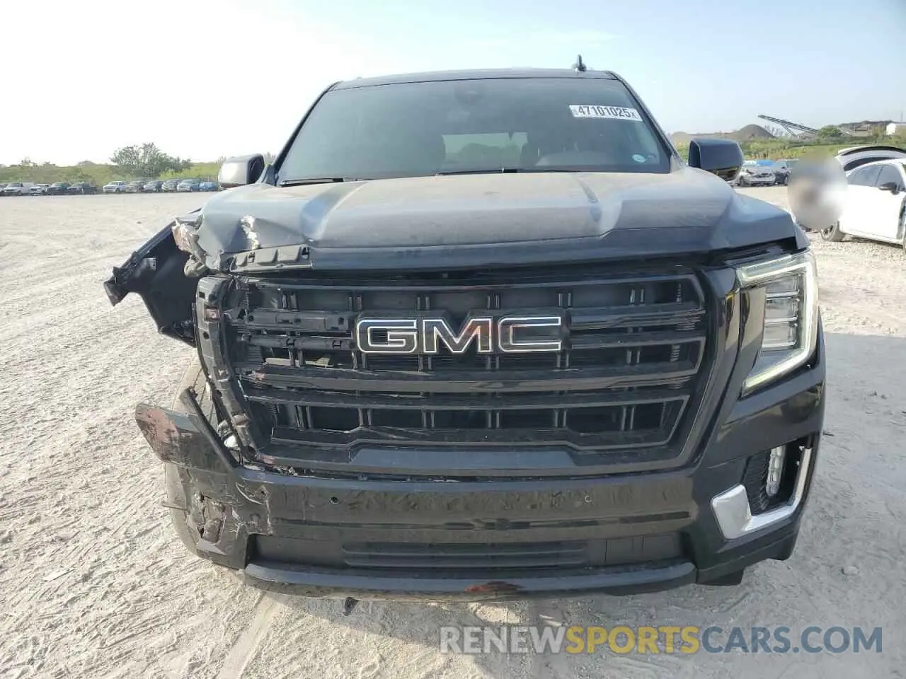5 Photograph of a damaged car 1GKS1AKD9NR315026 GMC YUKON 2022