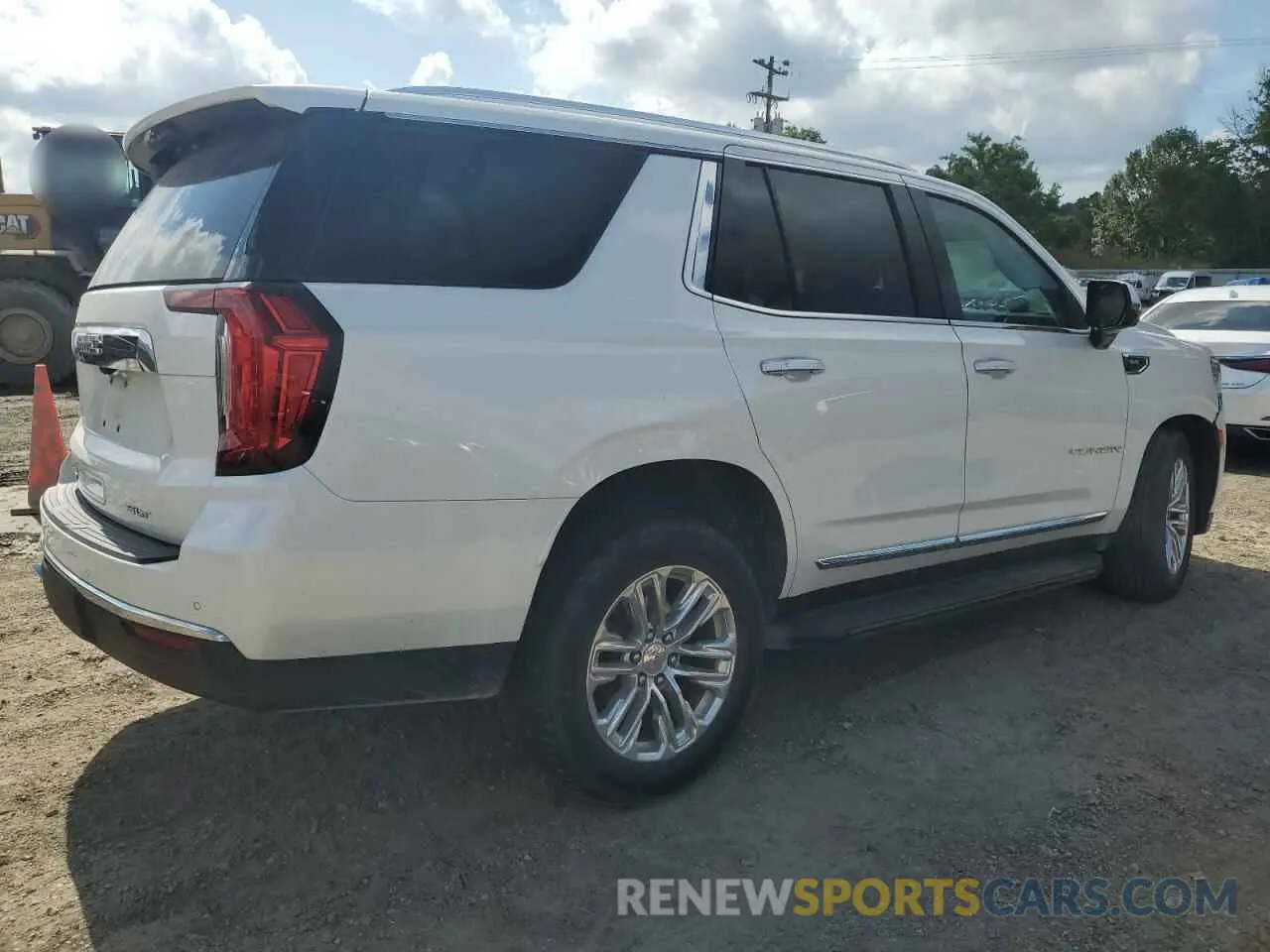 3 Photograph of a damaged car 1GKS1BKD5NR177426 GMC YUKON 2022
