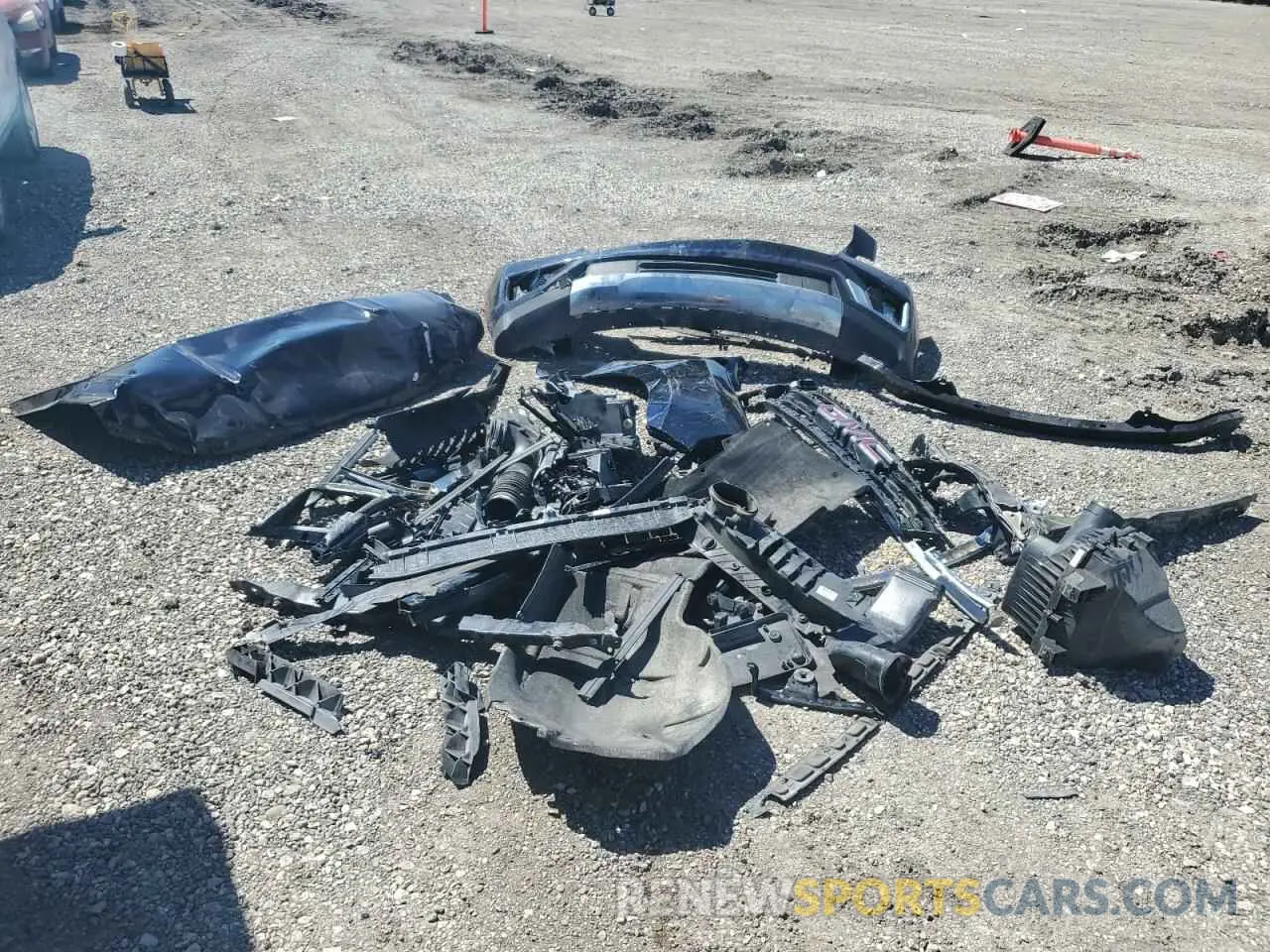13 Photograph of a damaged car 1GKS1BKDXNR133731 GMC YUKON 2022