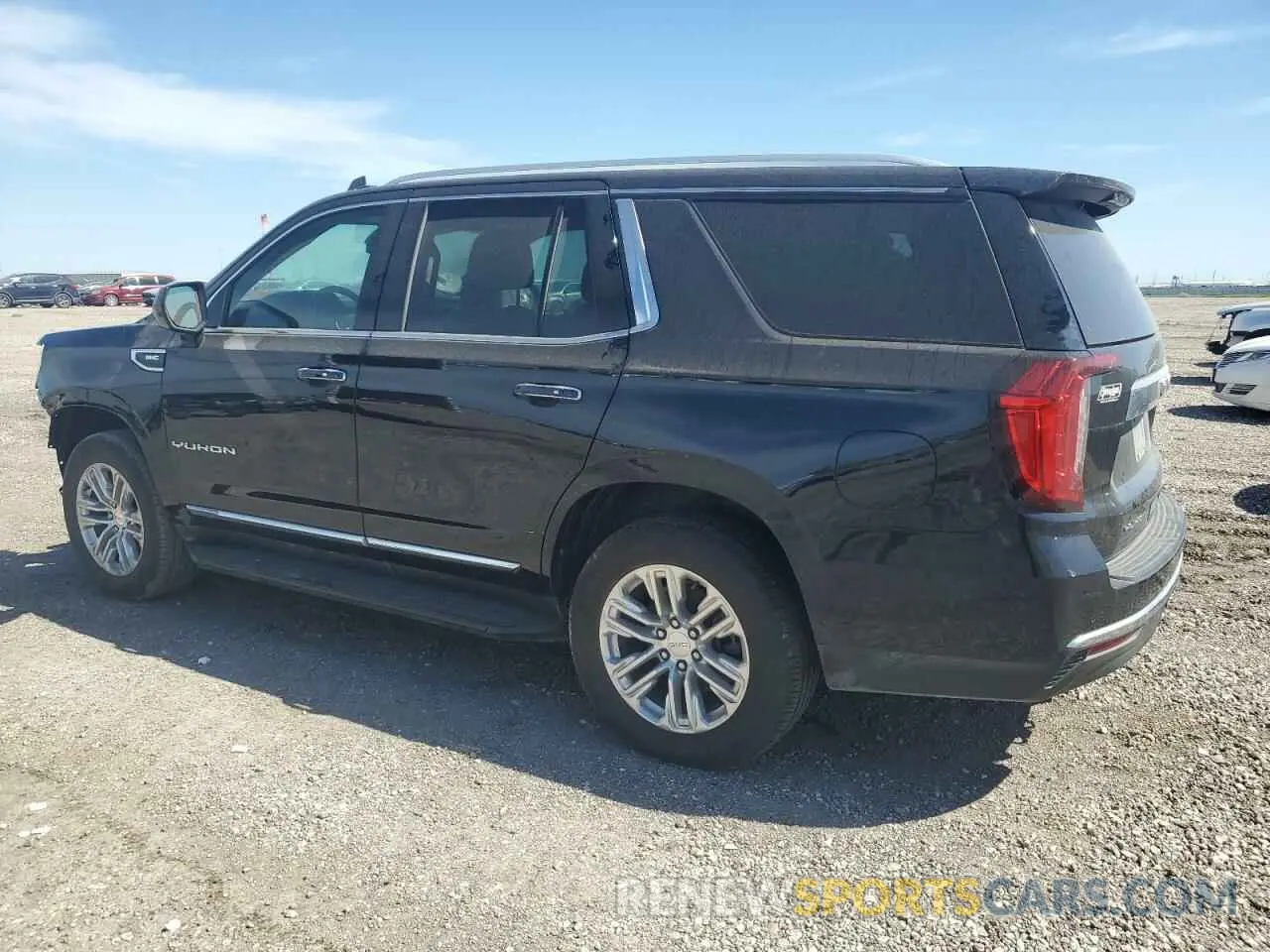 2 Photograph of a damaged car 1GKS1BKDXNR133731 GMC YUKON 2022