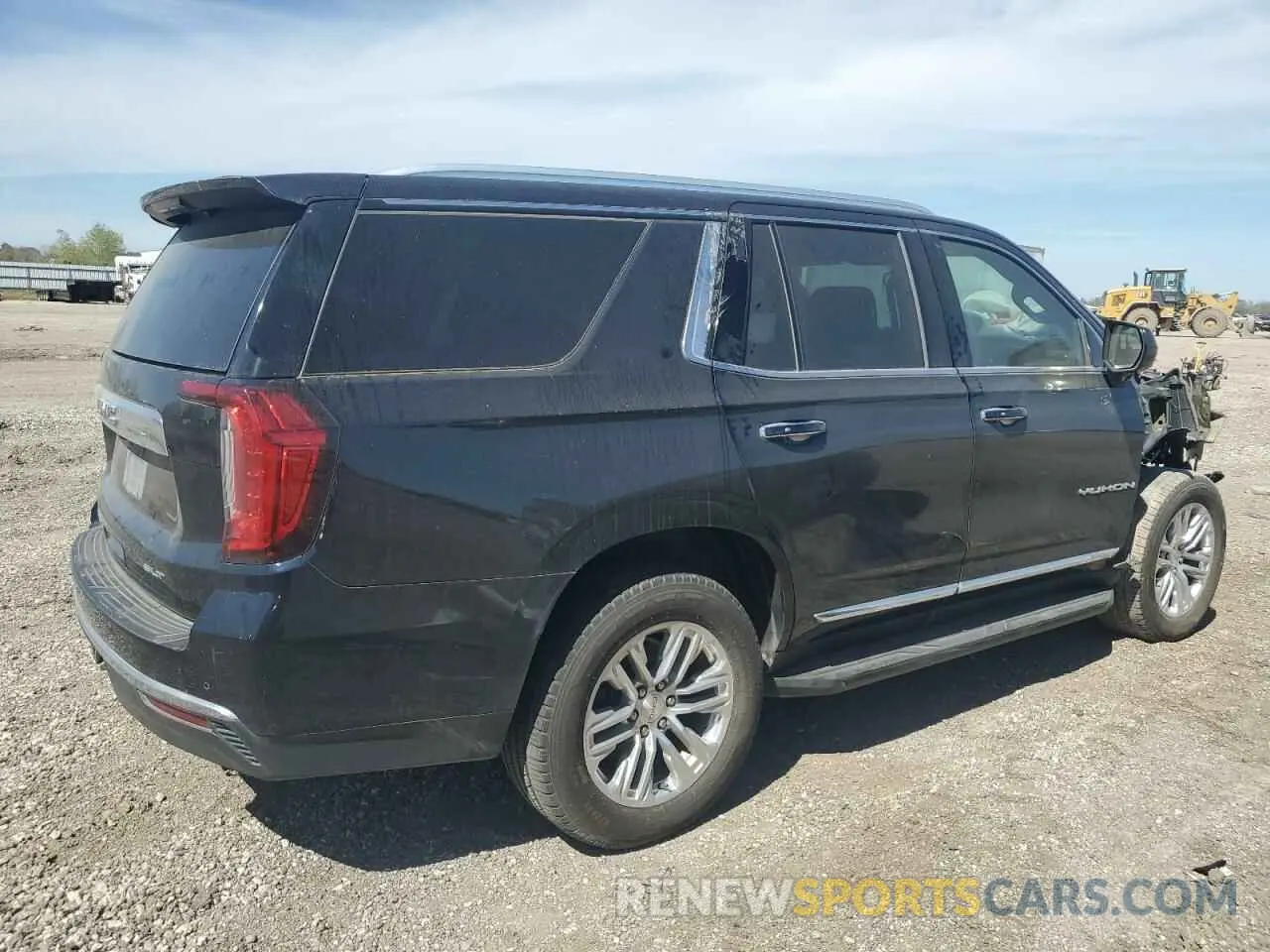 3 Photograph of a damaged car 1GKS1BKDXNR133731 GMC YUKON 2022