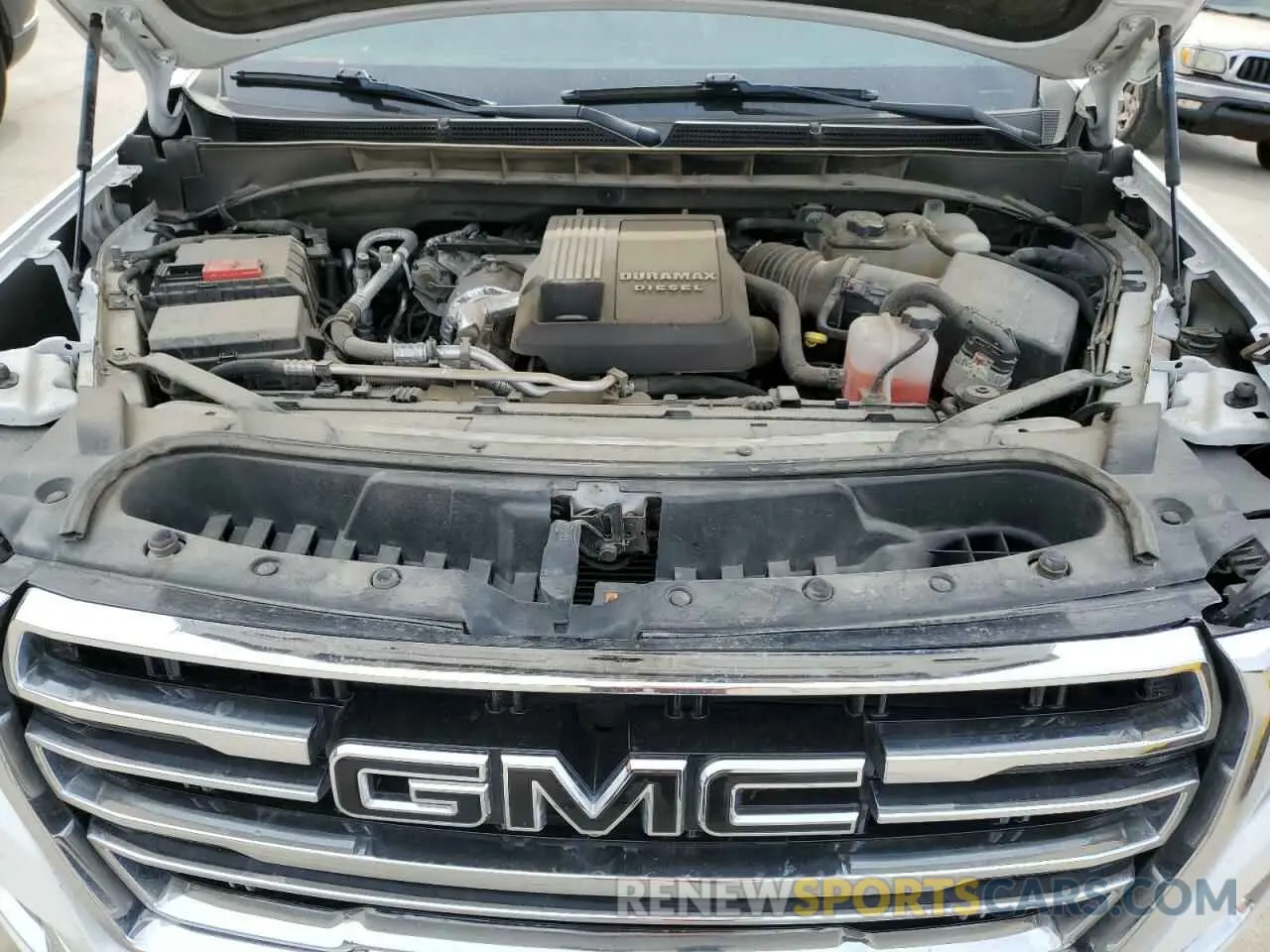 12 Photograph of a damaged car 1GKS1BKT8NR235858 GMC YUKON 2022