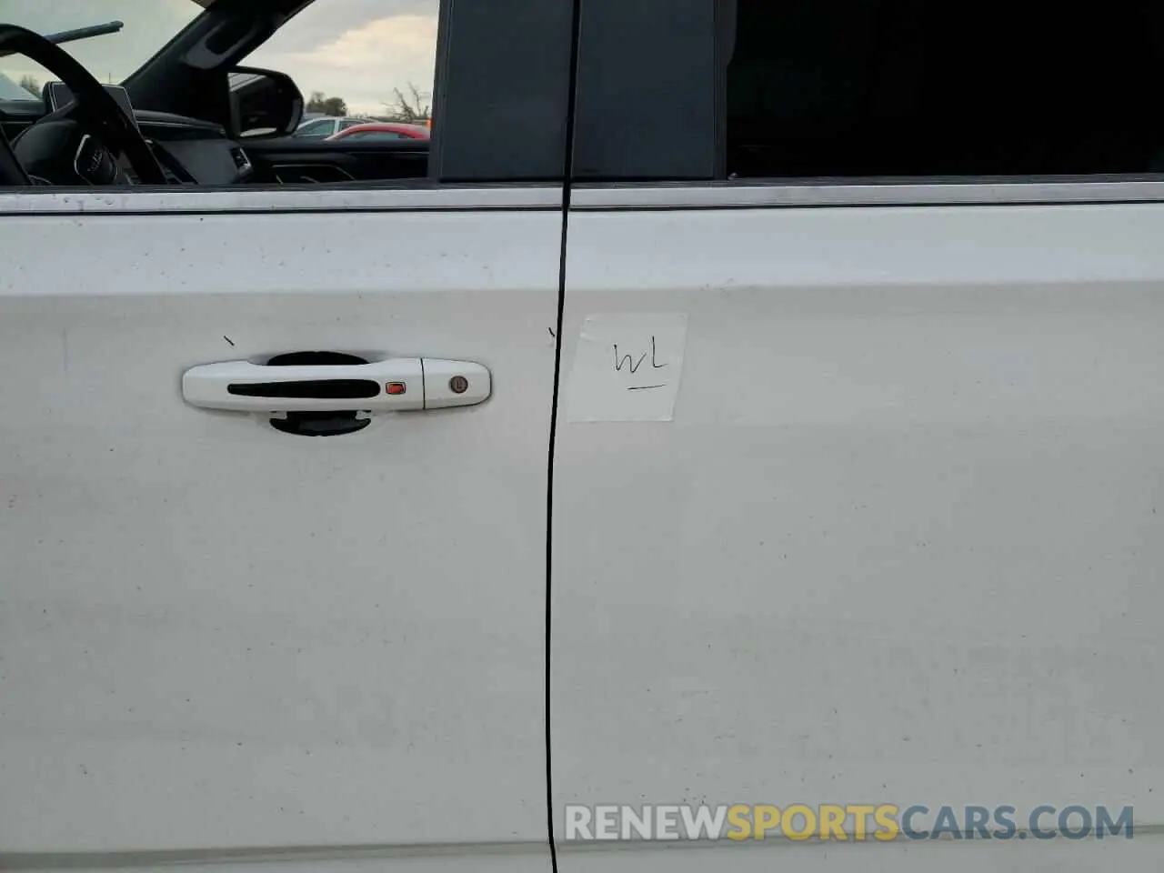 15 Photograph of a damaged car 1GKS1FKD1NR354268 GMC YUKON 2022