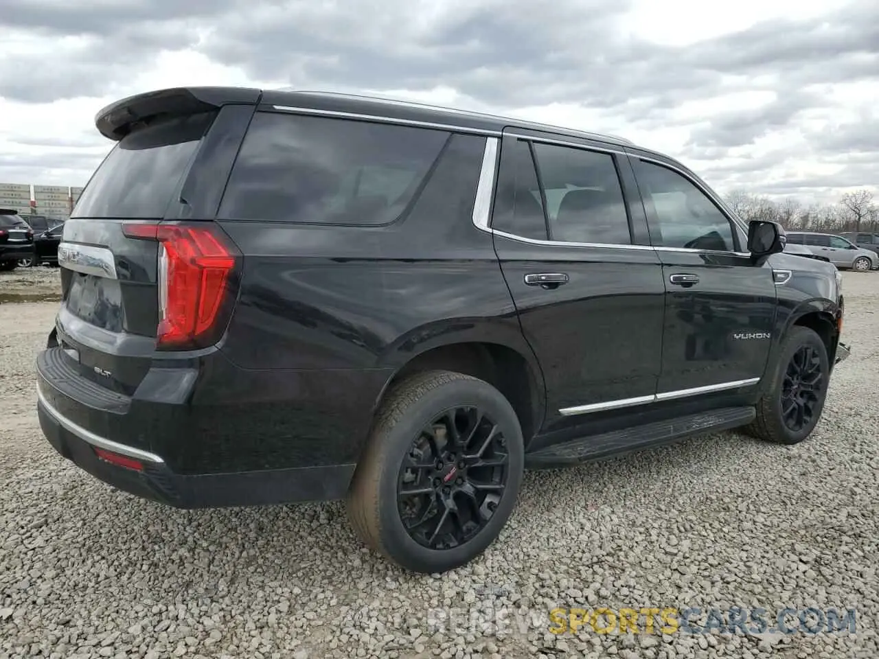 3 Photograph of a damaged car 1GKS2BKD4NR247222 GMC YUKON 2022