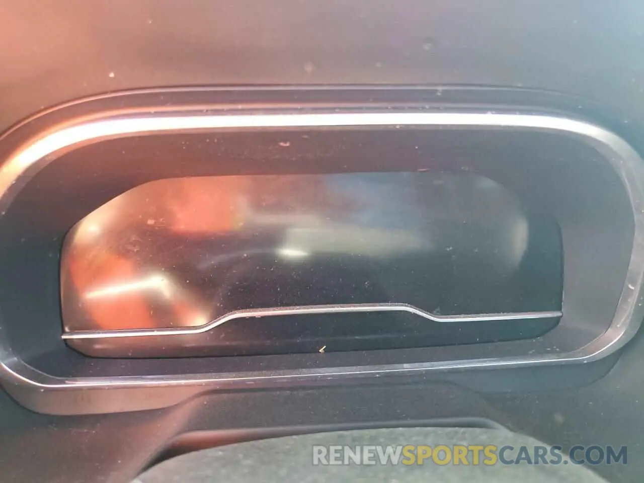 9 Photograph of a damaged car 1GKS2BKD7NR324472 GMC YUKON 2022