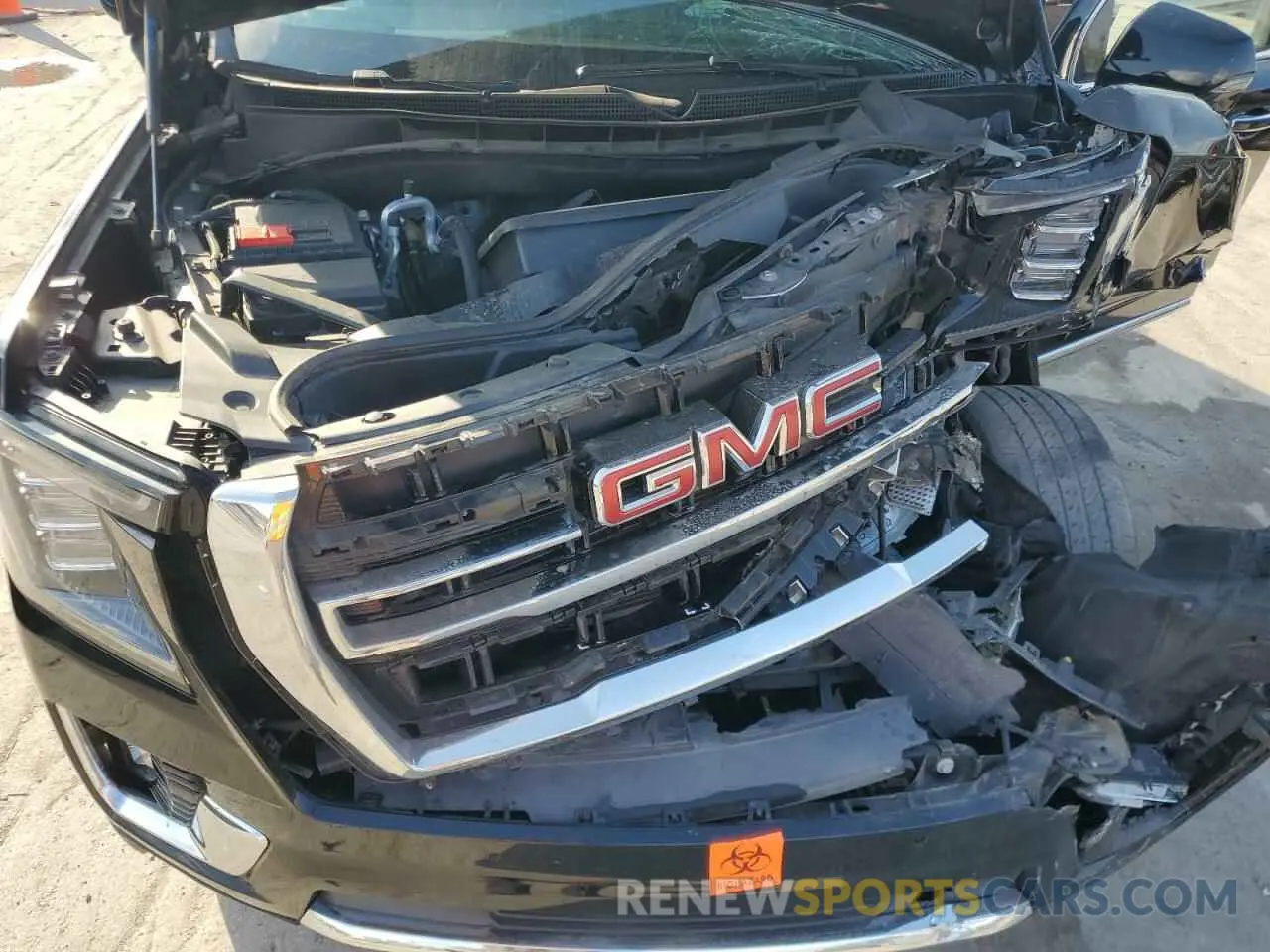 12 Photograph of a damaged car 1GKS2BKDXNR163096 GMC YUKON 2022