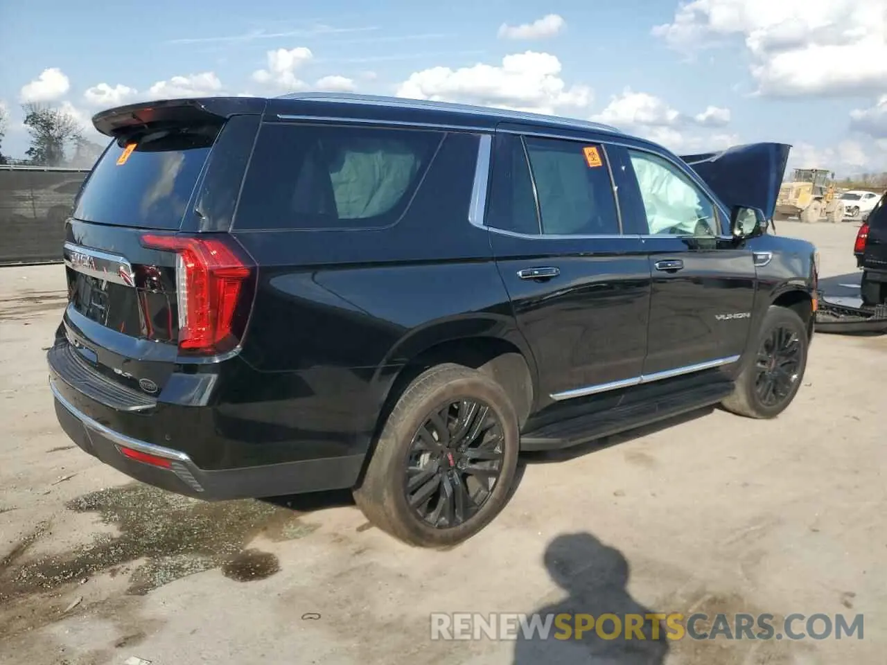 3 Photograph of a damaged car 1GKS2BKDXNR163096 GMC YUKON 2022