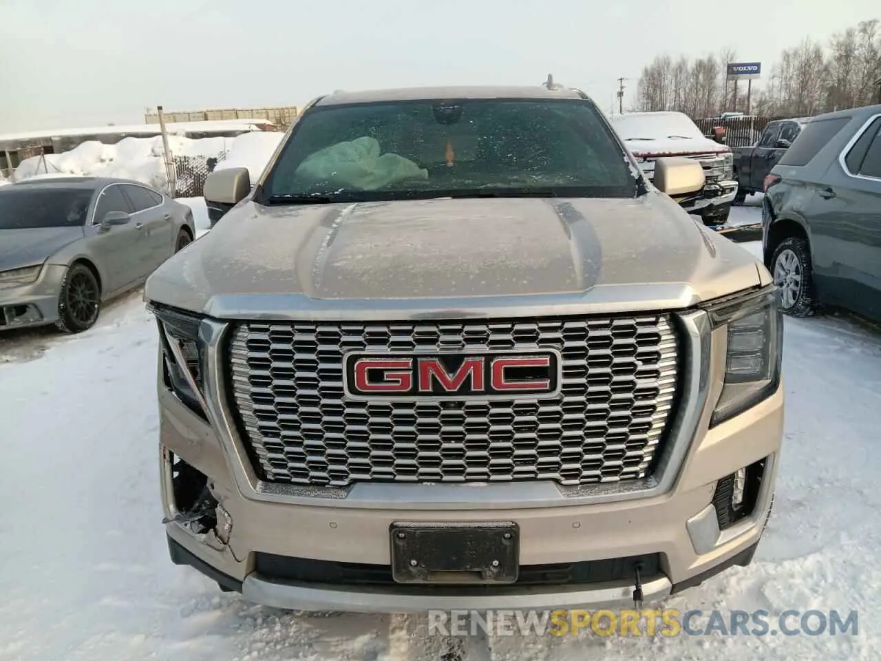 5 Photograph of a damaged car 1GKS2DKL0NR248306 GMC YUKON 2022