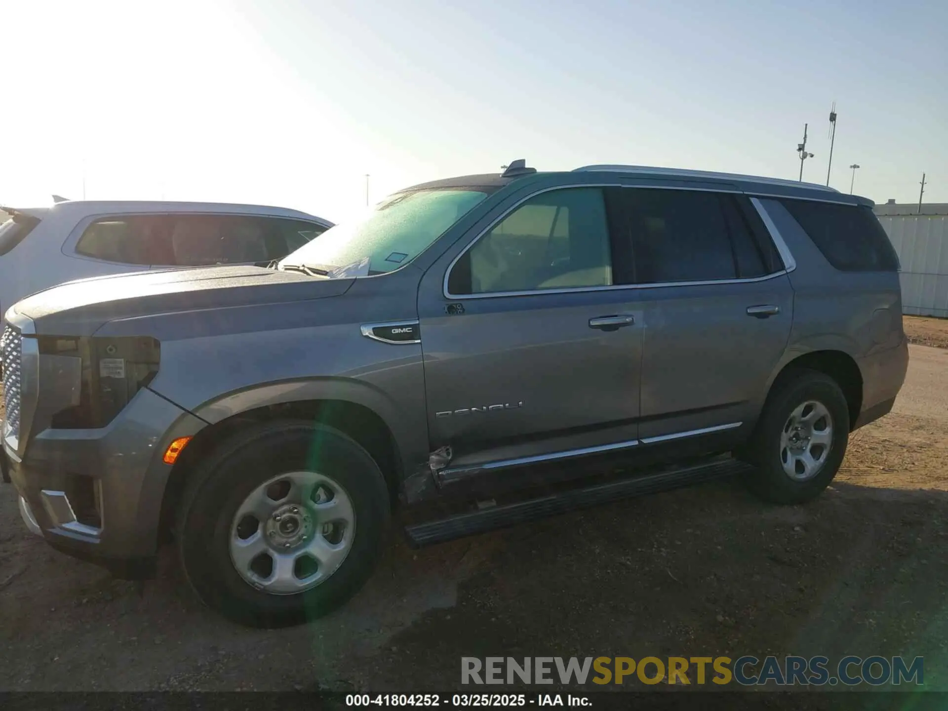 13 Photograph of a damaged car 1GKS2DKL5NR327423 GMC YUKON 2022