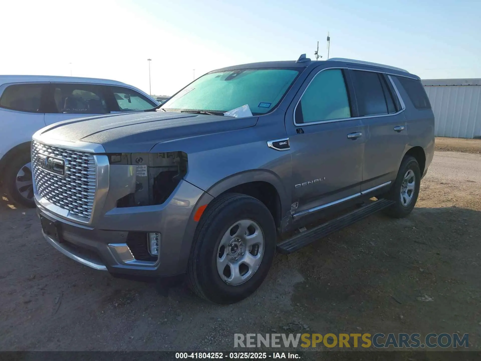 2 Photograph of a damaged car 1GKS2DKL5NR327423 GMC YUKON 2022