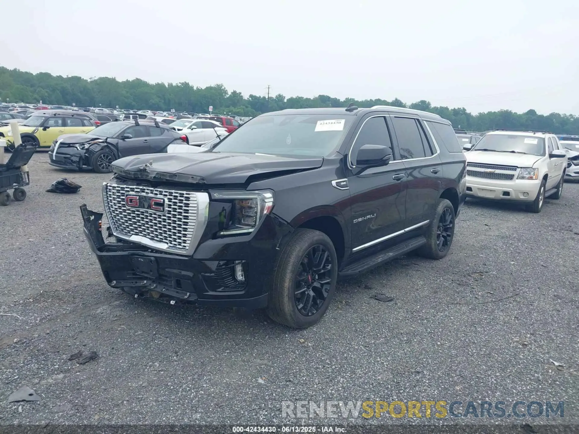 2 Photograph of a damaged car 1GKS2DKL7NR271890 GMC YUKON 2022