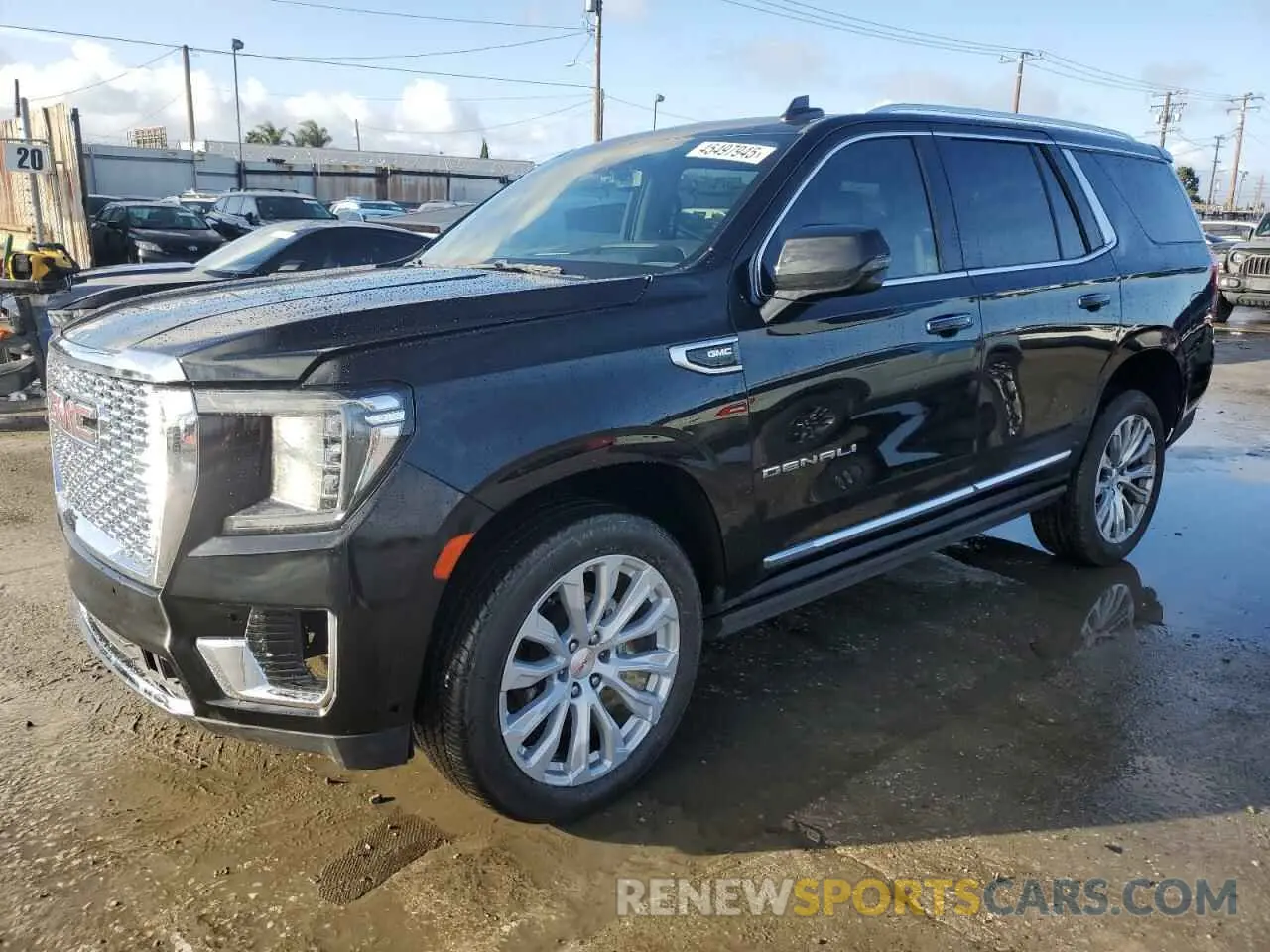 1 Photograph of a damaged car 1GKS2DKL8NR276158 GMC YUKON 2022