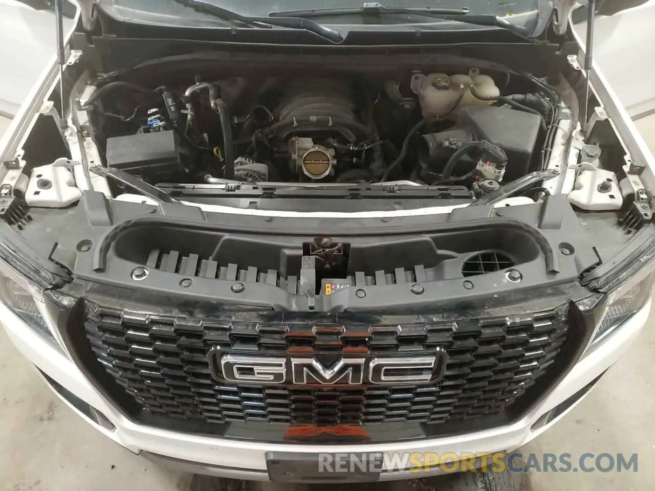 12 Photograph of a damaged car 1GKS2DKLXNR127962 GMC YUKON 2022