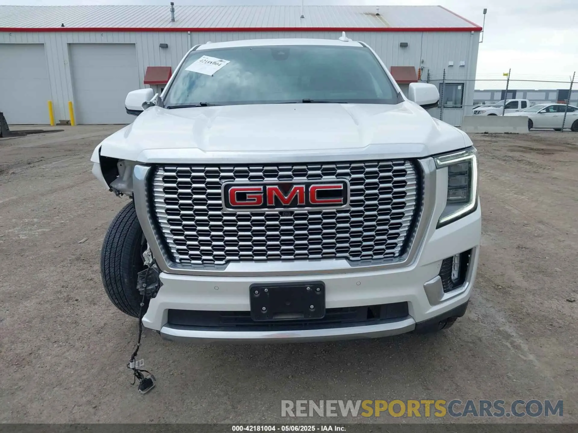 12 Photograph of a damaged car 1GKS2DKLXNR215720 GMC YUKON 2022