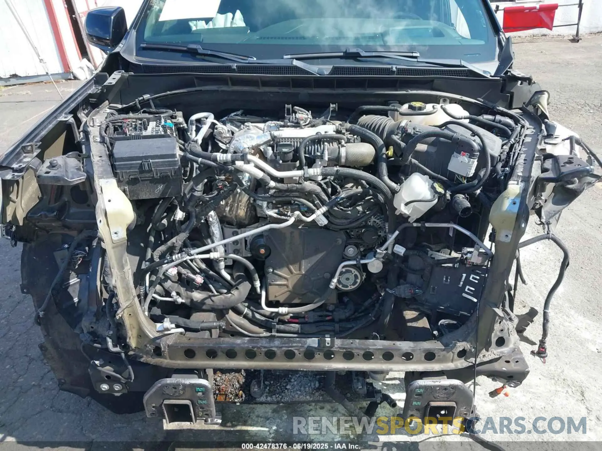 10 Photograph of a damaged car 1GKS2DKT9NR212274 GMC YUKON 2022