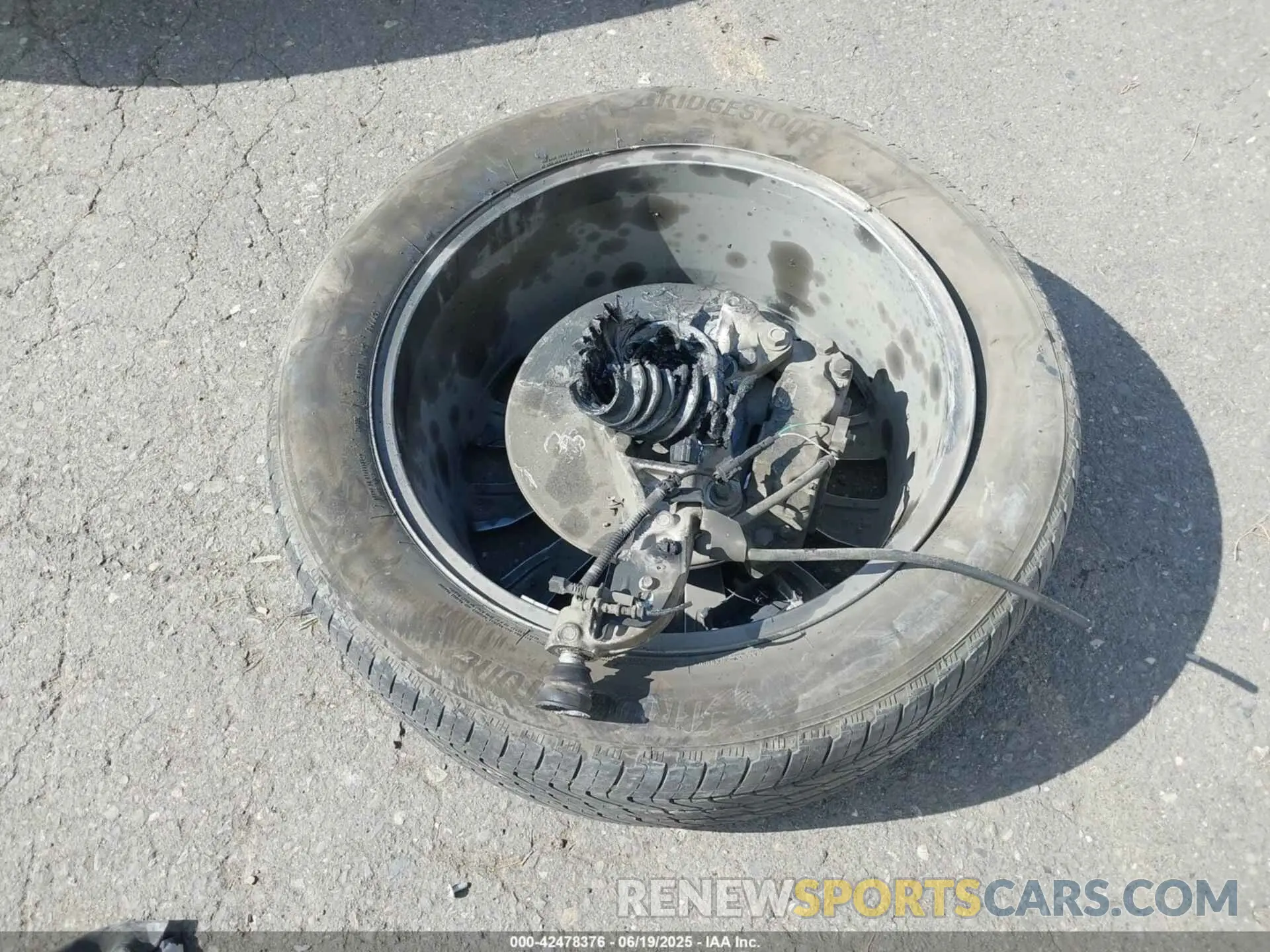 12 Photograph of a damaged car 1GKS2DKT9NR212274 GMC YUKON 2022