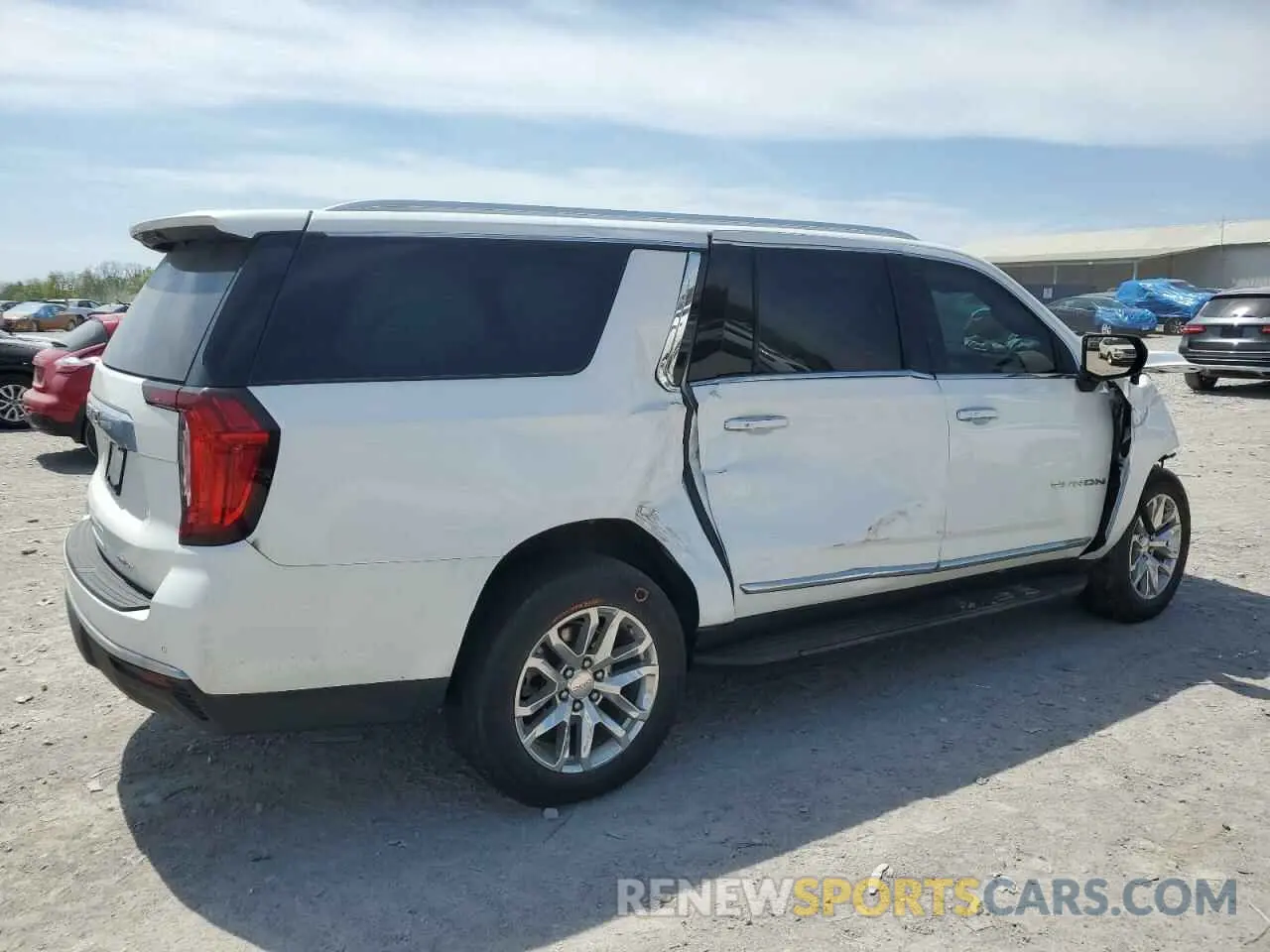 3 Photograph of a damaged car 1GKS2GKDXNR279332 GMC YUKON 2022