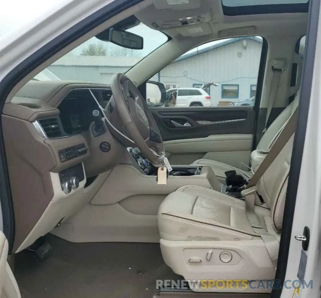 7 Photograph of a damaged car 1GKS2JKL0NR267680 GMC YUKON 2022
